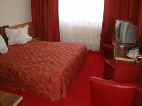 Отель Hotel Sud  Джурджу